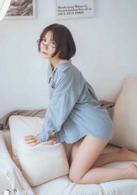 漂亮女邻居_720在线视频观看
